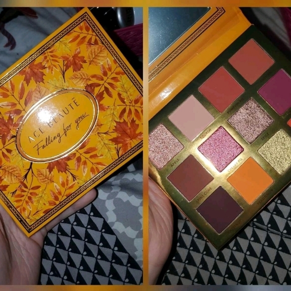 Falling For You Makeup Pallet - Picture 1 of 1